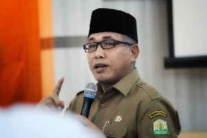 Plt Gubernur Aceh Minta Bank Aceh Syariah Perluas Kredit Sektor Produktif